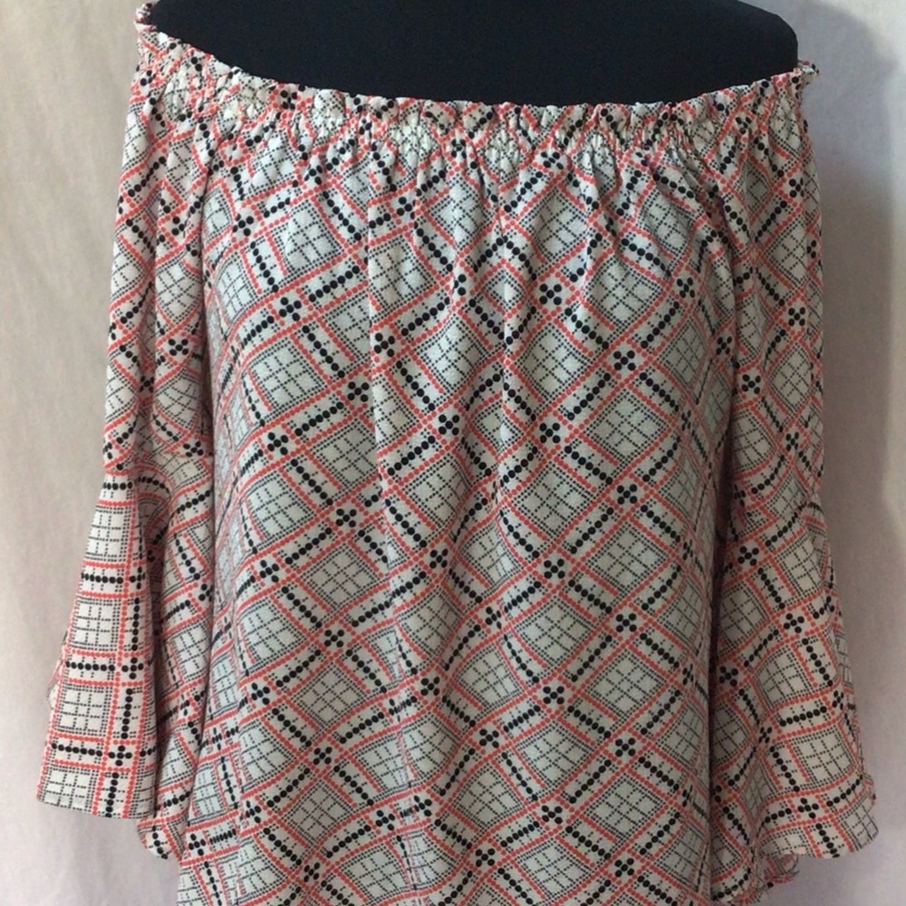 Bobeau from Nordstrom off shoulder, belle sleeves top size Large
